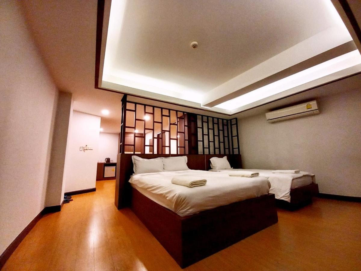 Chorlada Lanna Hotel Chiang Mai Esterno foto
