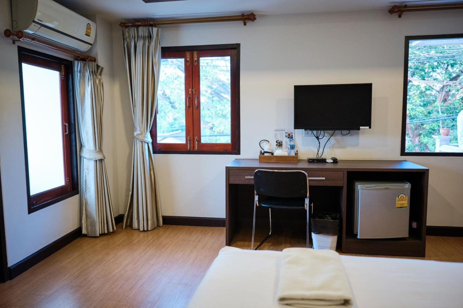 Chorlada Lanna Hotel Chiang Mai Esterno foto